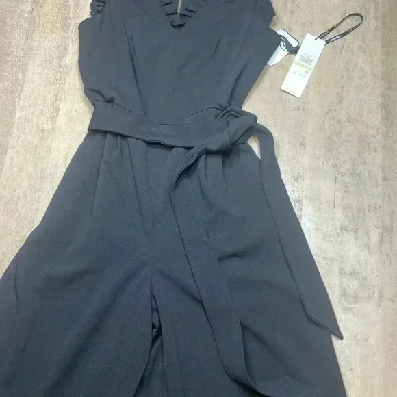 Calvin Klein pantsuit, size 4, NWT - Picture 3 of 7